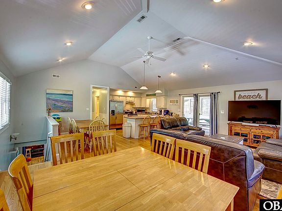5th image of 1126 Persimmon St Lot 32