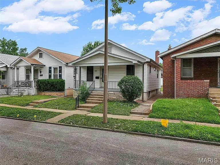 5223 Schollmeyer Ave — Photo 2
