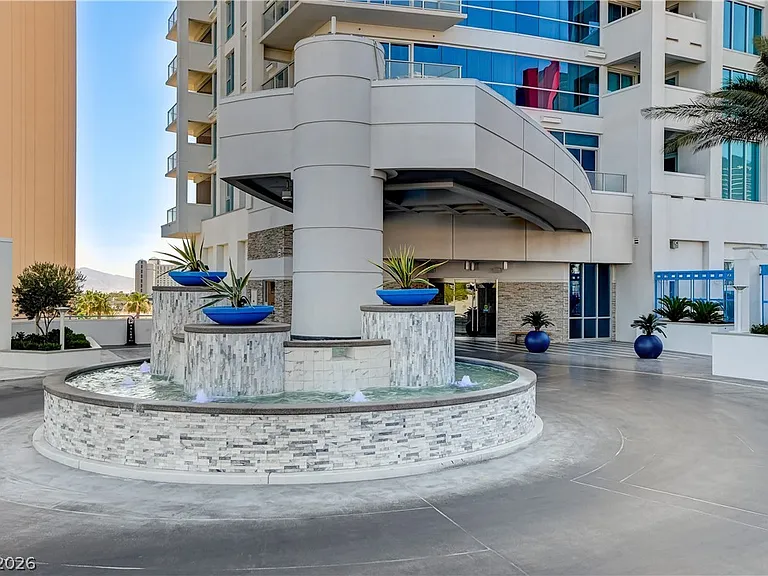 2700 Las Vegas Blvd S #1707 — Photo 42