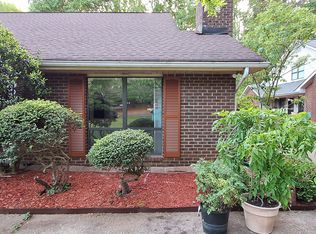 510 Plymouth Ln, Alpharetta, GA 30009