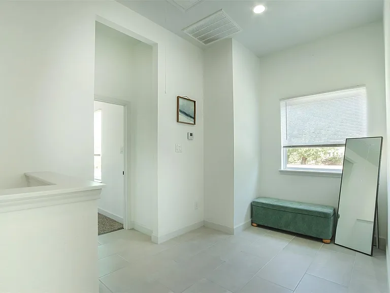 4114 Ward St — Photo 39