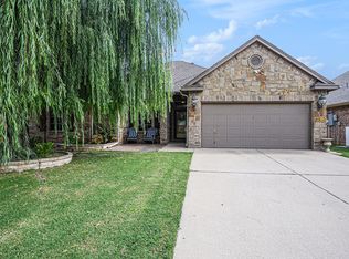1733 Colorado Dr, Burleson, TX 76028