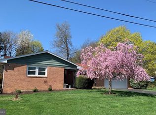 7708 Valleyview Ave, Harrisburg, PA 17112