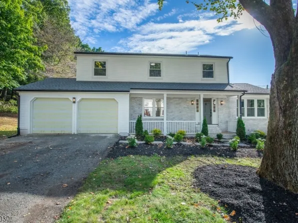 1 Elaine Ct, Randolph Twp., NJ 07869