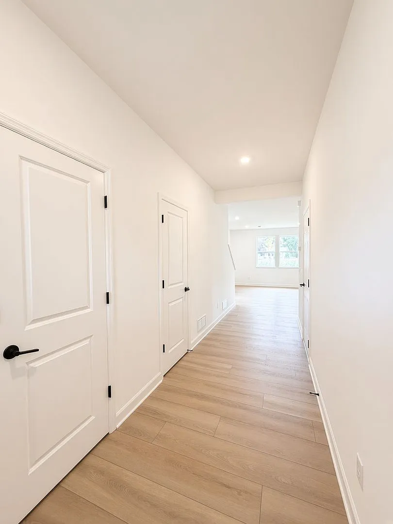Checkout This Brand New Contruction, 4Bed 2 1/2 Bath Home in Rogers! Extra Loft space! — Photo 3