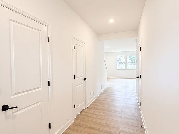3rd image of 22362 Isla Way