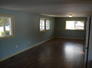 7488 S Pleasantview Rd, Harbor Springs, MI 49740