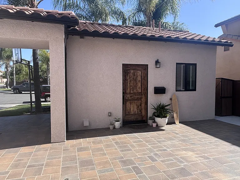 Front entrance of studio and courtyard.