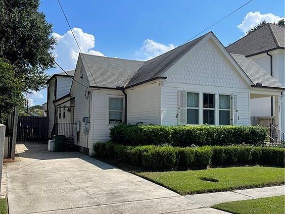 3rd image of 317 Elmeer Ave