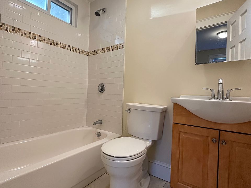 1st image of 7-9 Stedman St #3