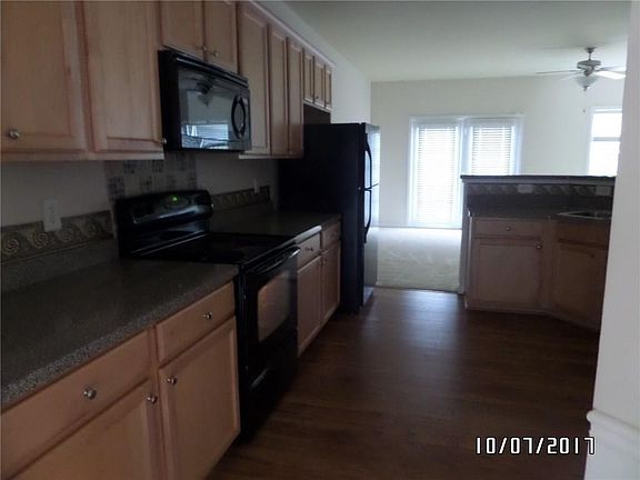 5th image of 2743 Cedar Dr
