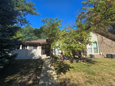 37575 Barkridge Cir #54, Westland, MI, 48185