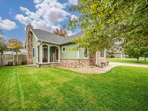 1311 Meadow Ln, Abilene, KS 67410
