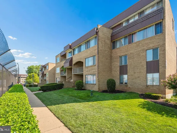 412 Girard St APT 204, Gaithersburg, MD 20877