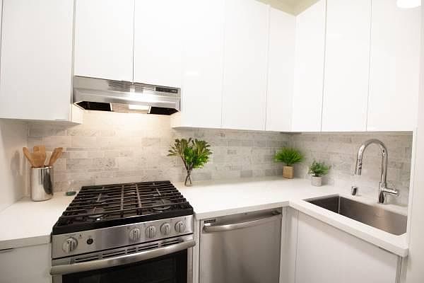 1st image of 530 Stockton St APT 107