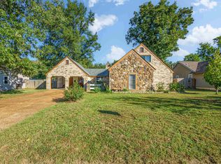 6212 Ledgewood Ln, Memphis, TN 38135