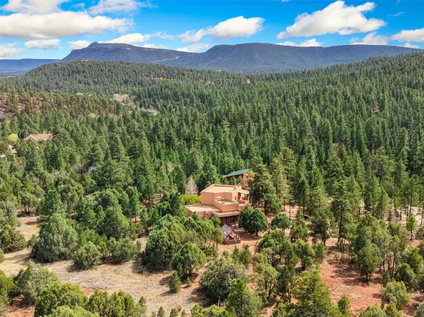 23 La Cueva Creek Rd #B, Glorieta, NM 87535