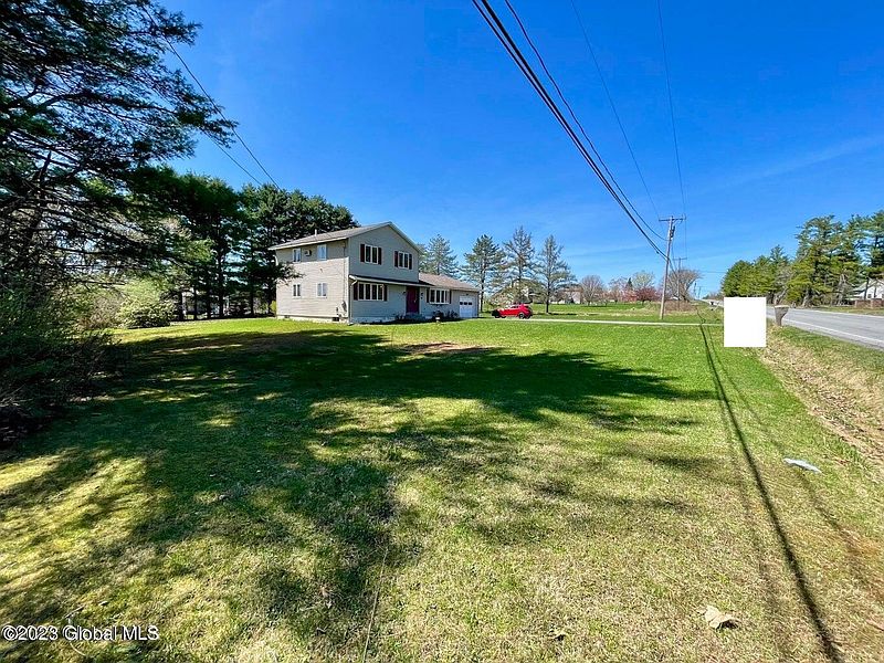 3rd image of 556 County Highway 126