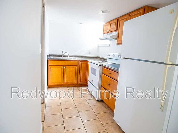 2nd image of 1918 20th St