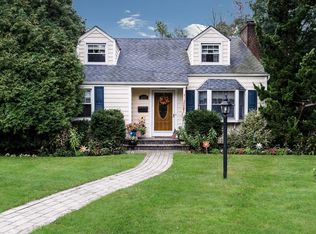 1577 Henry Rd, Wantagh, NY 11793