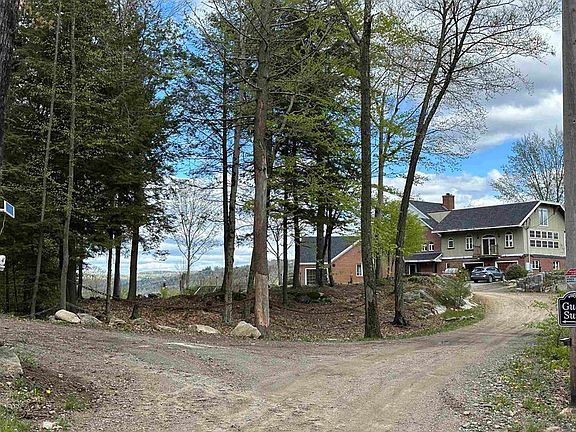 3rd image of 161 Concord Road