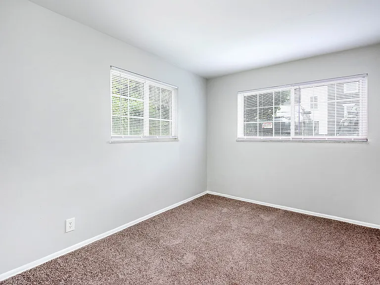 Riverview Place — Photo 12