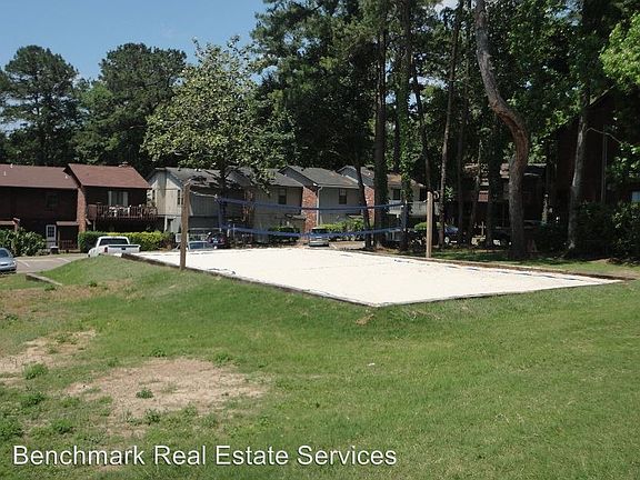 3rd image of 2227 Timberwood Cir S