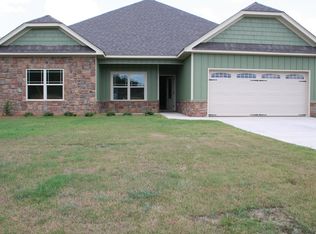 4 California Ct, Seale, AL 36875