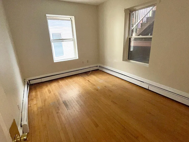 366 Centre St #3 — Photo 9