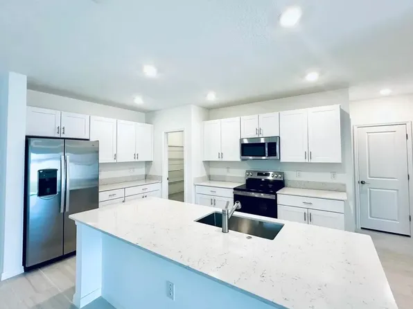 11750 Radiant Shore Loop, San Antonio, FL 33576
