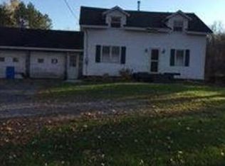 2302 Lamson Rd, Phoenix, NY 13135