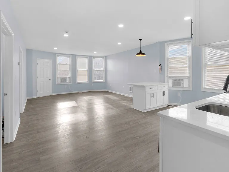100 Haledon Ave #2-F — Photo 4