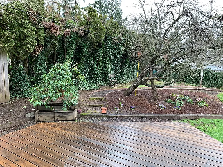 1735 McLean Blvd — Photo 17