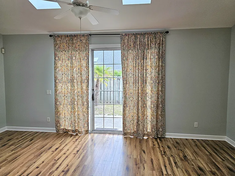 5006 Carleton Dr #126 — Photo 10