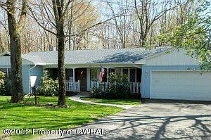 147 Forest Road, Mountain Top, PA  18707