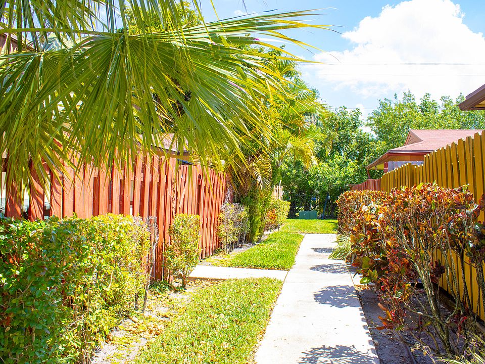 4326 Woodstock Dr APT C, West Palm Beach, FL 33409 Zillow