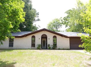 806 Bradley Dr, Athens, TX 75751