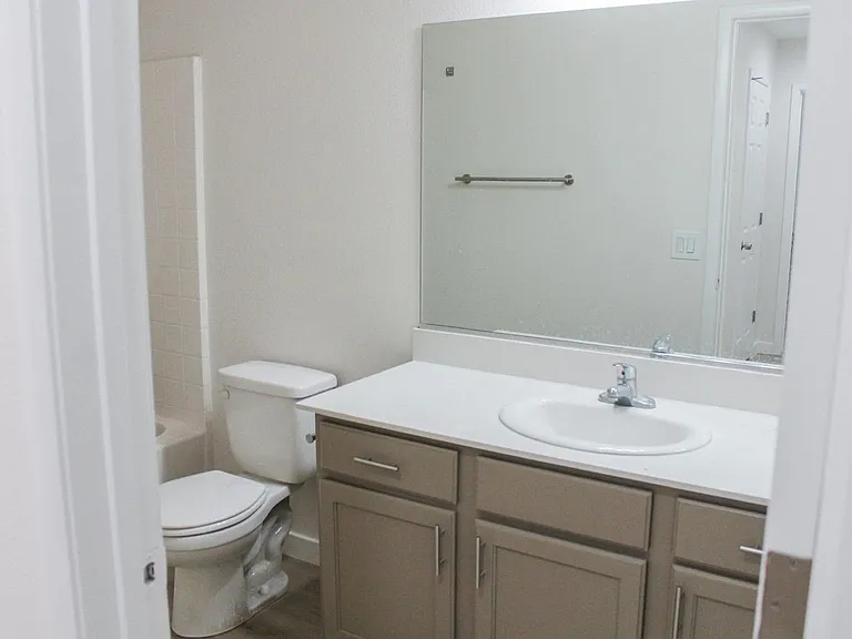 1729 Ronzard Ave — Photo 12