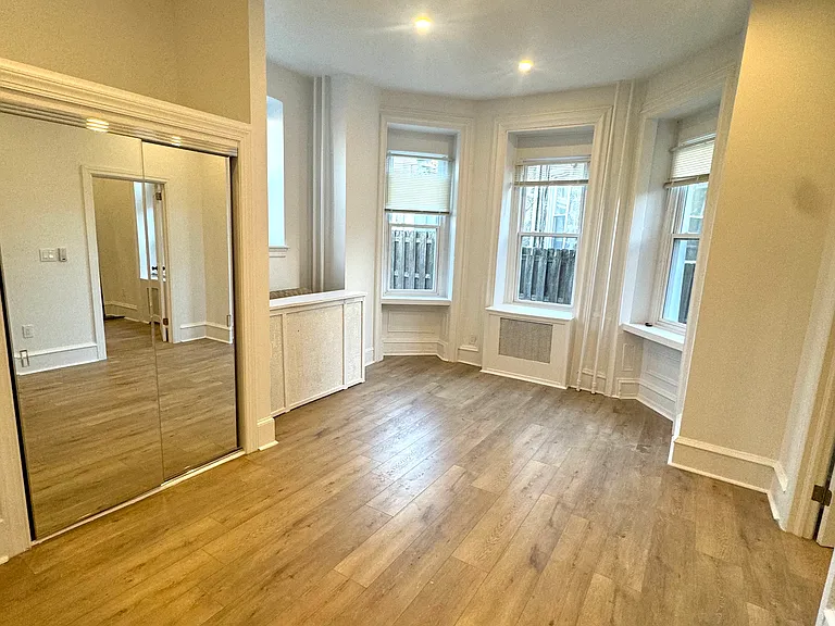404 W Chelten Ave #1R — Photo 5