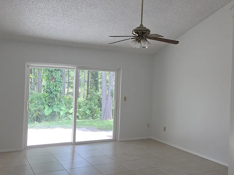 3416 Laurel Dale Dr — Photo 6