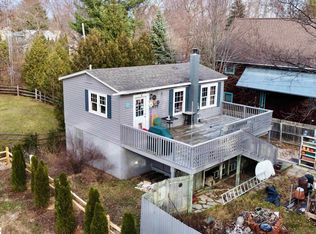 308 E 5th St, Leland, MI 49654