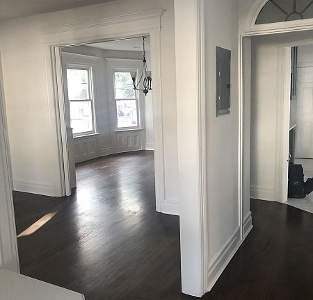 3rd image of 884-886 Lake St