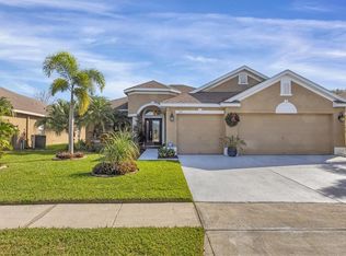521 York Dale Dr, Ruskin, FL 33570
