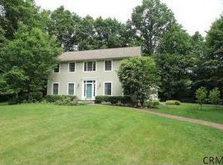 79 Bender Ln, Delmar, NY 12054