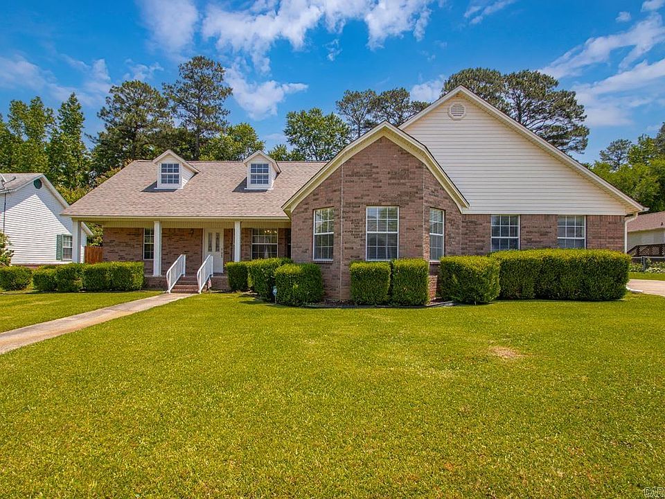 1st image of 1721 Regency Dr
