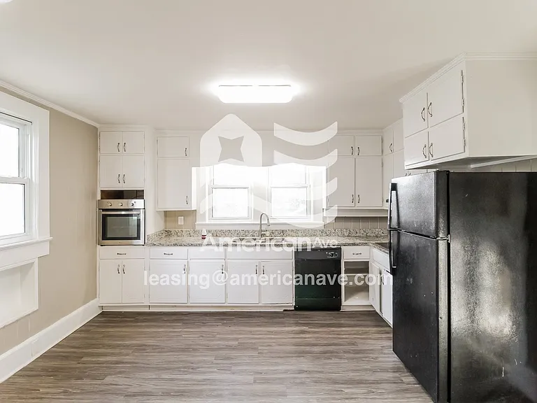 538184_006_wm_-_kitchen_13590277.jpg