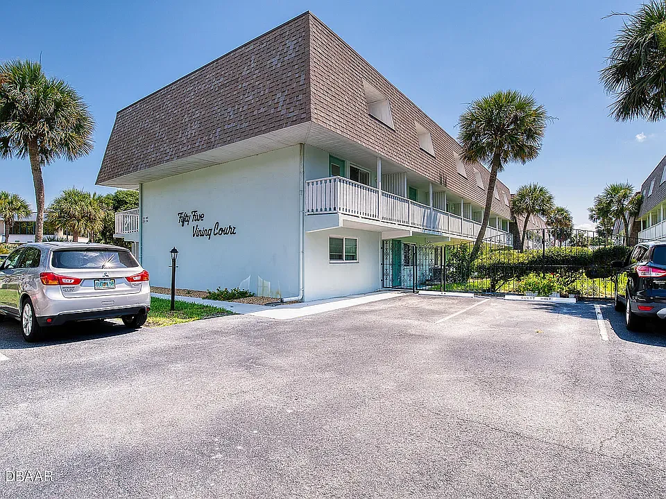 2 bed, 930 sqft, $1,500 — Photo 1