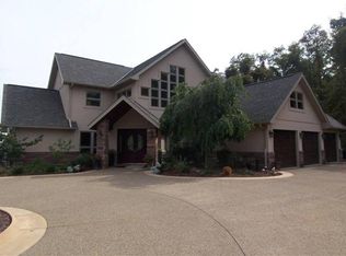 1560 Cathell Rd, Pittsburgh, PA 15236