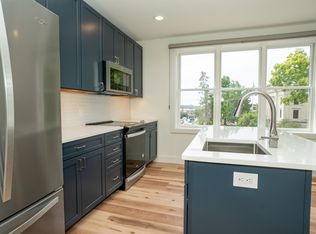 102 W 6th St, Bloomington, IN 47404