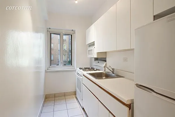 Rented by Corcoran | media 22